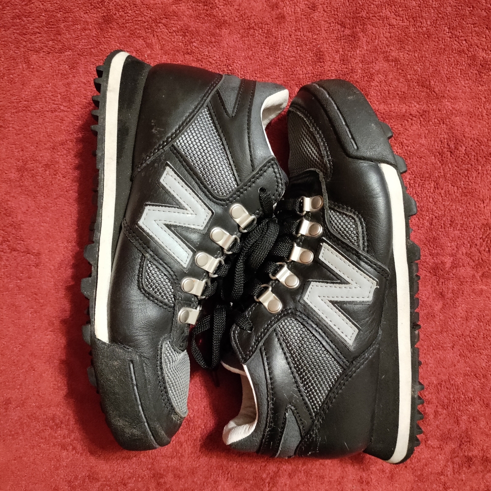 New Balance 710 Leather Hiking Boot Sneakers. Black & Gray. Women's 7